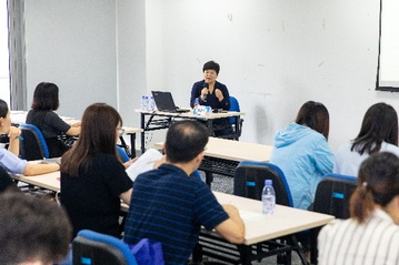 市学生事务中心双创服务部姚栋华部长授课 市学生事务中心双创服务部姚栋华部长授课